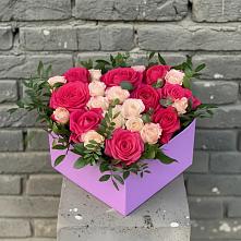 Цветочная композиция из Розы в коробке в Юность