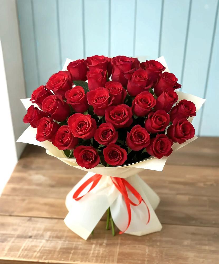 Букет 29 Красных роз в Юность