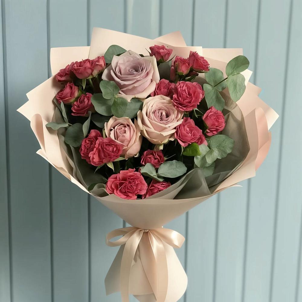 Букет цветов из: Гвоздики и Розы в Юность