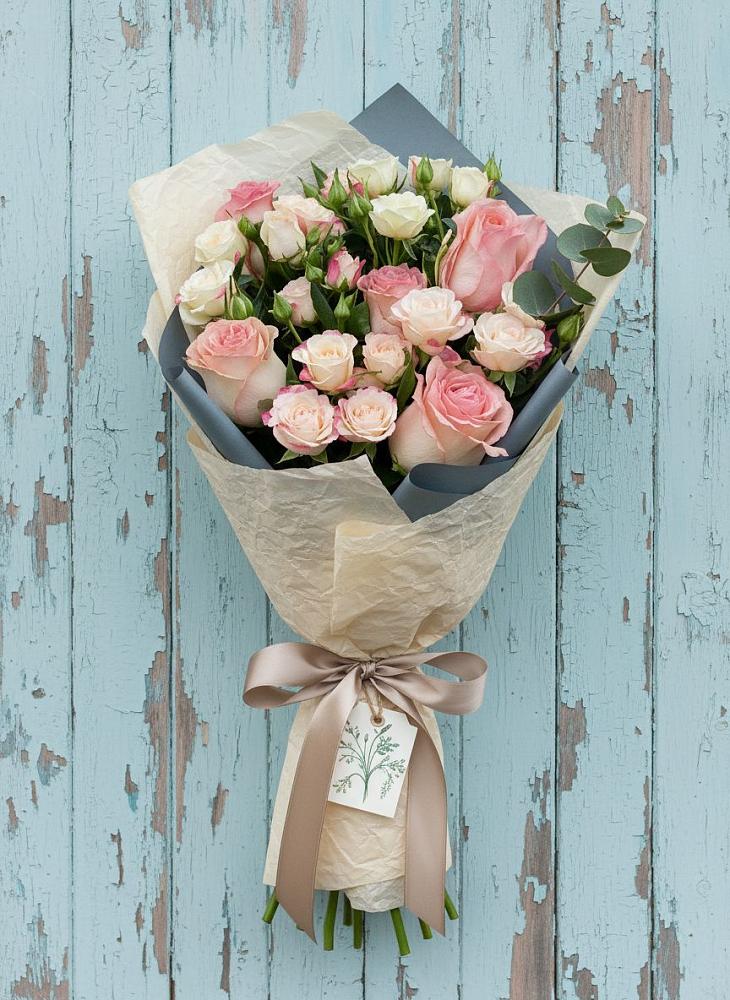 Букет цветов из: Розы в Юность
