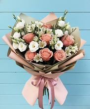 Букет цветов из:  Розы, Альстромерии и Лизиантусы #REPLACE_PRED# Юность