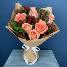 Букет цветов из:  Розы и Альстромерии в Юность