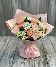 Букет цветов из:  Гвоздики, Розы и Хризантемы в Юность