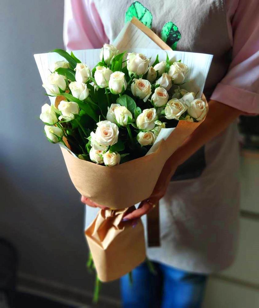 Букет цветов из: Розы в Юность