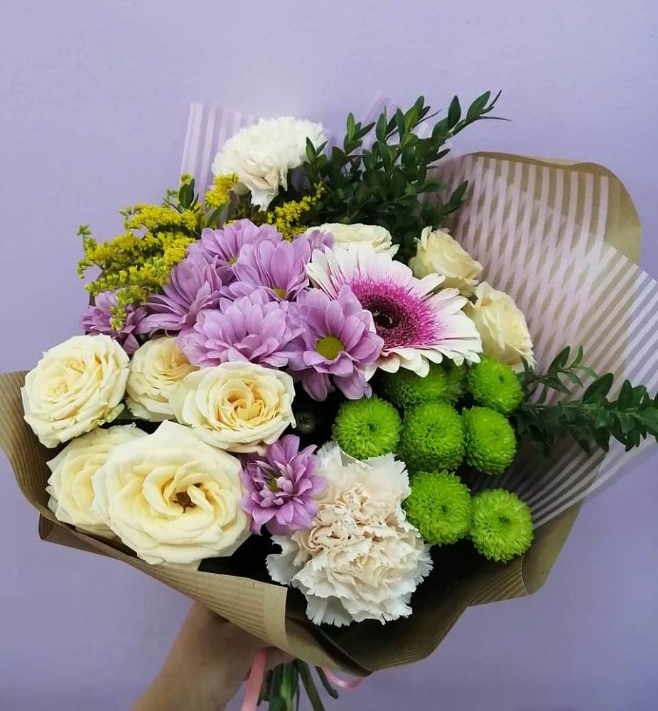 Букет цветов из: Хризантемы, Розы, Гвоздики и Герберы в Юность