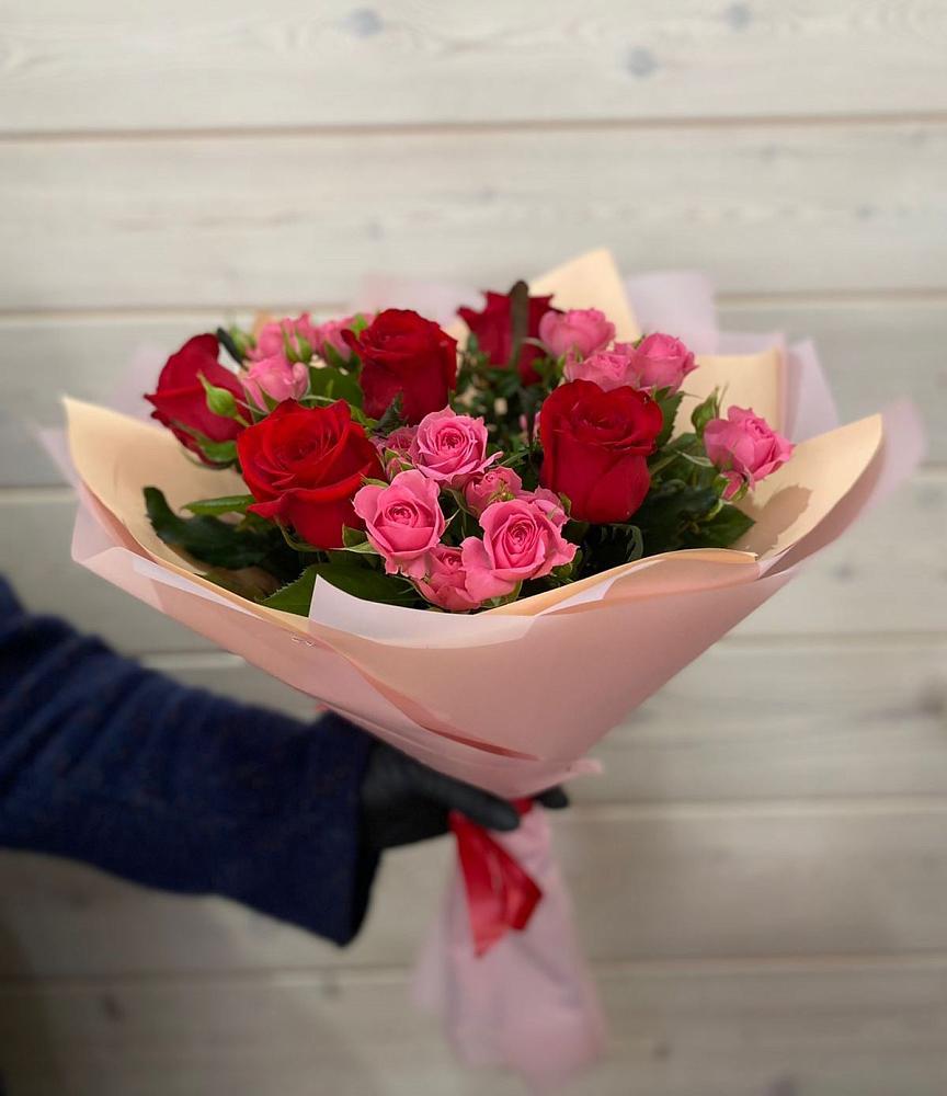 Букет цветов из: Розы в Юность