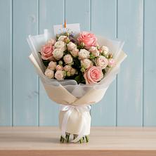 Букет цветов из:  Розы в Юность