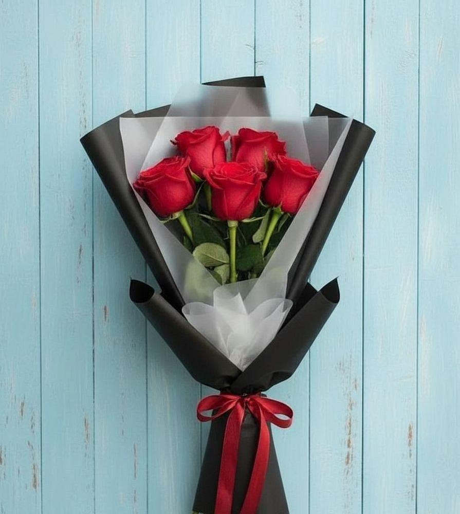 Букет цветов из: Розы в Юность