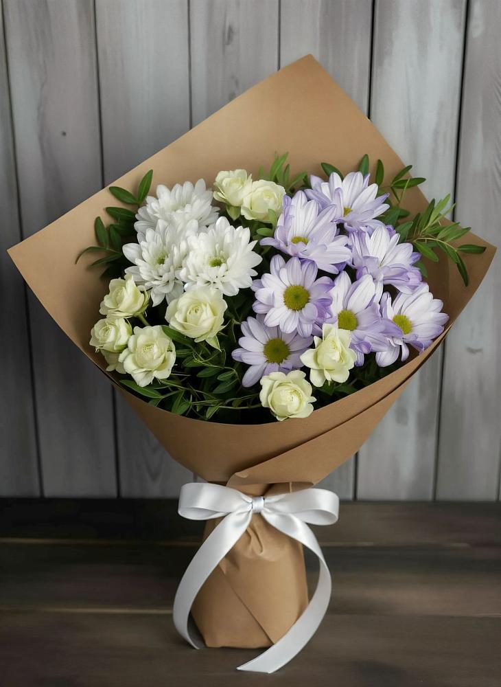 Букет цветов из: Хризантемы и Розы в Юность